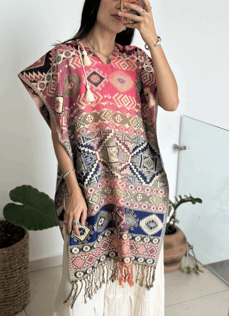Capita / Poncho Rosa - Imagen 2